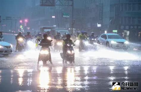 快訊／入夜續降雨！雙北等12縣市「豪雨特報」 嘉義累積雨量72mm 生活 Nownews今日新聞