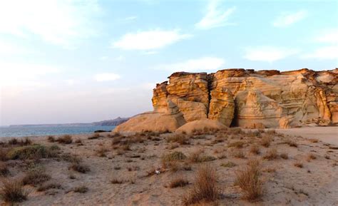 Top Deserts in Oman - Nomad Tours