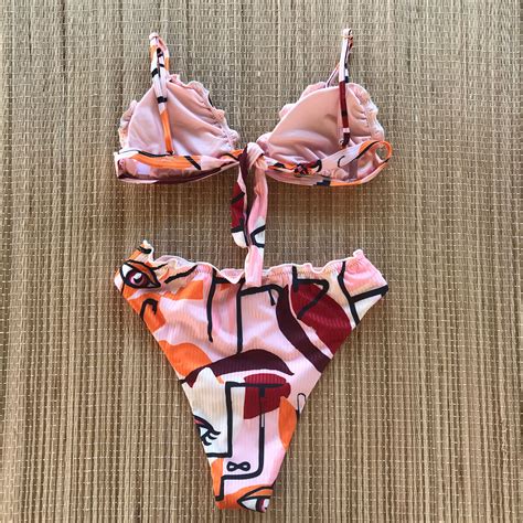 Biquini Top Ripple e Calcinha Hot Pants Estampa Olhos Rosê Laranja Dondoca Moda Feminina