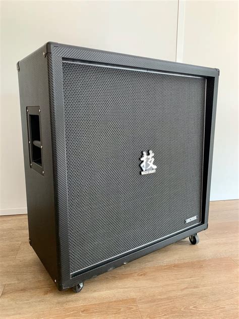 Waza Amp Cabinet 412 Boss Waza Amp Cabinet 412 Audiofanzine