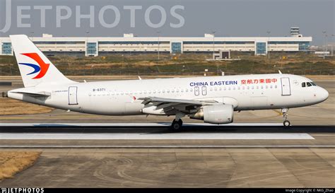 B 6371 Airbus A320 214 China Eastern Airlines NKG Zhao JetPhotos