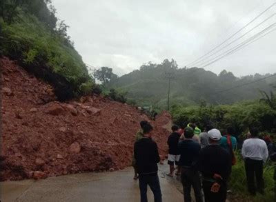 Akibat Hujan Melanda Kampar Jalan Lintas Riau Sumbar Km Tanjung