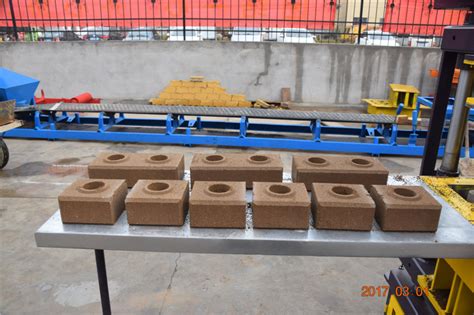 Sy Fully Automatic Clay Mud Interlock Brick Making Machine Price