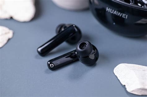 Huawei FreeBuds 4i im Test: Müssen die AirPods zittern? - CURVED.de