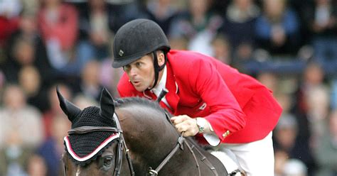 Dinsdale Photo Blog: Canadian show jumping horse Hickstead dies