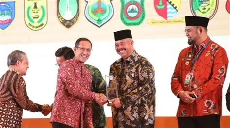 Keseriusan Pemkab Kukar Di Bidang Pendidikan Mendapat Penghargaan Dari