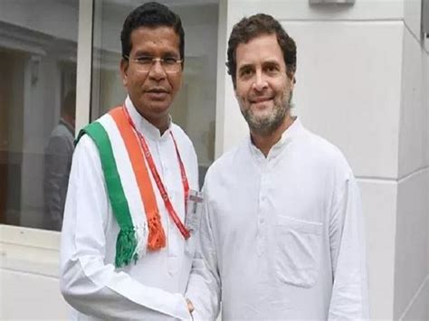 Rahul Gandhi Appoints Tribal Leader Mohan Markam As Head Of Congress