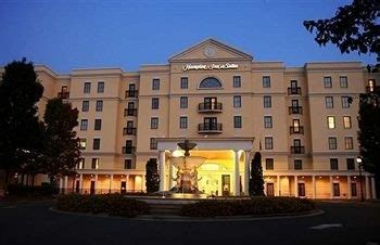 Hampton Inn & Suites Charlotte/South Park at Phillips Place ...
