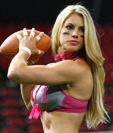 Lingerie Bowl la liga de las chicas rudas y guapas del Fútbol Americano viajaBonito