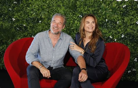 Photo Fabrice Deville et Mélanie Maudran au photocall de la série Un