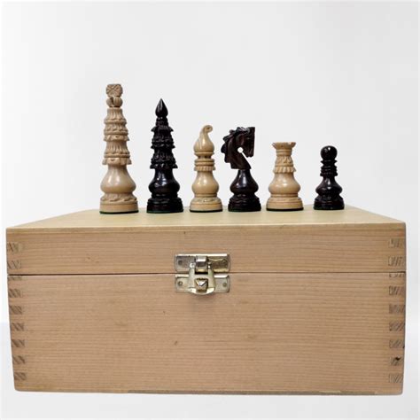 Set Of Decorative Minnar Design Chessmen Cm Chess Store