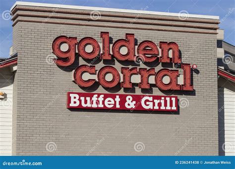 Golden Corral Buffet And Grill Golden Corral Serves Many Free Meals To