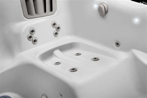Tahitian Hot Tub Caldera Utopia Boldt Pools And Spas