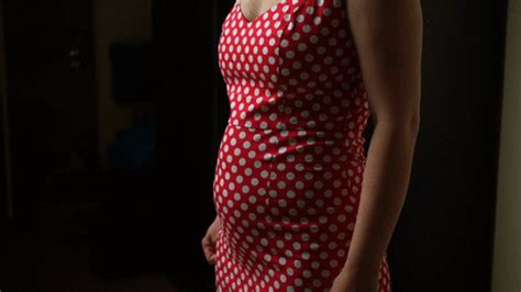 Red Dotted Dress And Weight Before And After Drinking Some Water After