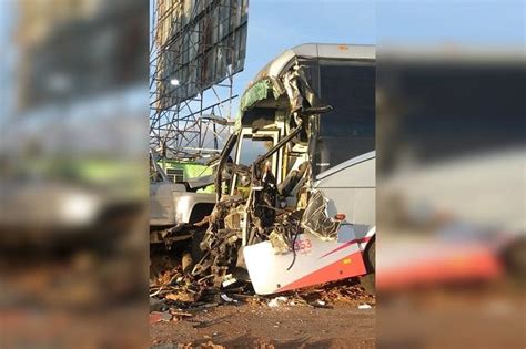 Choque De Autobús Ado En La Autopista México Puebla Deja Un Muerto Y 21