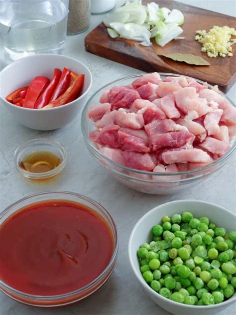 Pork Guisantes Filipino Pork And Peas Stew Kawaling Pinoy