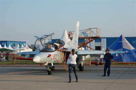 Иран планирует закупить в РФ самолёты Су-30 и Як-130