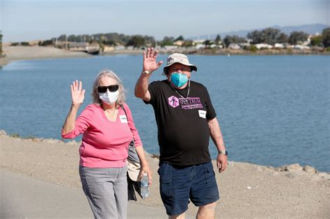 How to Help Seniors Live Independently - Spectrum Community Services