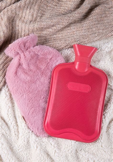 Amazon HomeTop Premium Classic Rubber Hot Water Bottle With Cute Knit Cover Liter