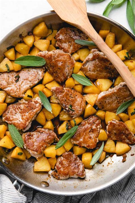 Pork Medallions With Apples Veronika S Kitchen