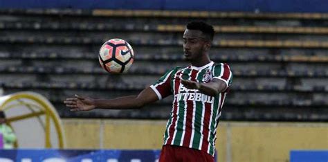 LDU tenta acordo o Flu por novo empréstimo de Orejuela Fluminense