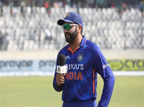 Ban Vs Ind 2nd Odi Rohit Sharma Sent To Hospital For X Ray After