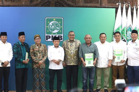 Pkb Serahkan Rekomendasi Calon Kepala Daerah Untuk Pilkada Serentak