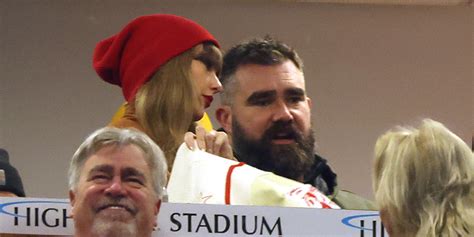 Travis Kelce Reveals Taylor Swifts Reaction To Jason Kelces Shirtless Celebration At Chiefs