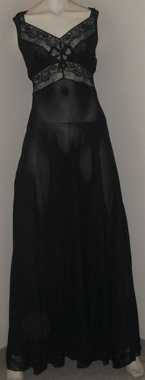 Vintage 1950s Negligee Lingerie Gown Nightgown Bridal Gem