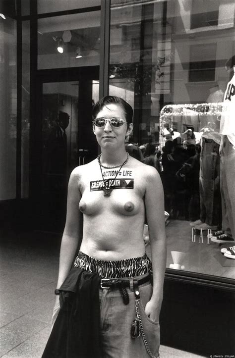 Photos Four Decades Of Nyc Gay Pride Were You There