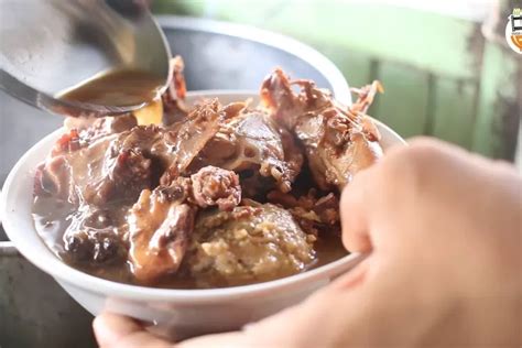 Kuliner Khas Kota Depok Ada Bakso Comberan Yang Legendaris Sampai