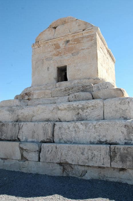 Psargadae, Tomb of Cyrus (3) - Livius