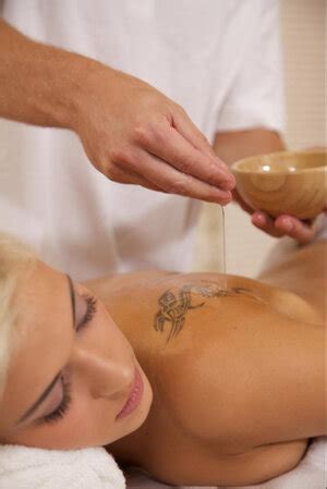 Free Oiled Porn Pics Hot Sex Photos HD XXX Pictures