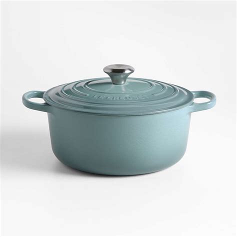 Le Creuset Sea Salt 5 5 Qt Round Dutch Oven Reviews Crate And Barrel