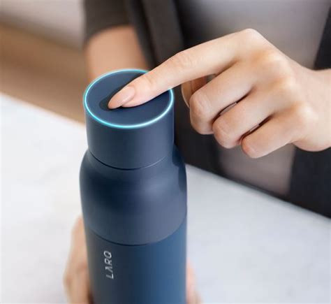 Review of the LARQ Bottle: Water Purification in a Self-Cleaning Bottle