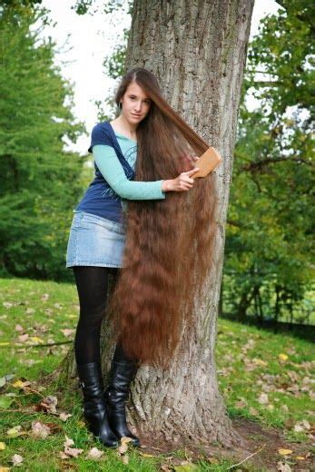 Long Haired Women Hall Of Fame Marianne Long Hair Women Long Hair Styles Beautiful Long Hair