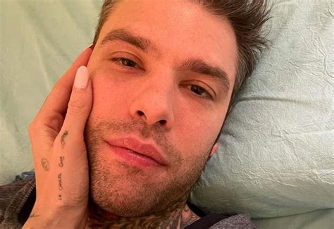 Fedez Sono Ricoverato In Ospedale Mi Hanno Salvato La Vita