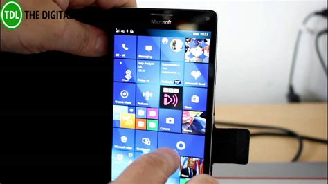 Video Hands On With Windows 10 Mobile Redstone 2 Build 14946 Youtube