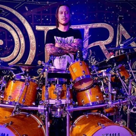 Henrique Pucci Baterista Faz Homenagem Ao Saudoso Joey Jordison Ex