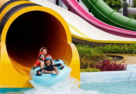 water-slide-water-park | CuddlyNest Travel Blog