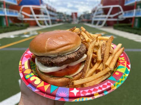 Disney World's Bases Loaded Burger is a Home Run - MickeyBlog.com