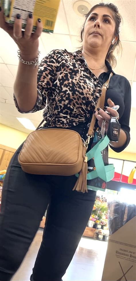 Insane Milf Booty At Tj Video Spandex Leggings Yoga Pants Forum
