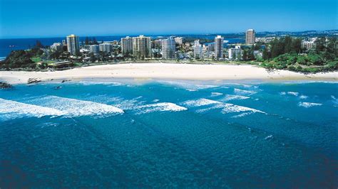 Coolangatta Beach - Coolangatta, Queensland Attraction | Expedia.com.au