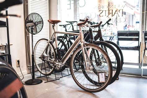 Exceller Bikes Luxueuze Fietsboetiek In Hartje Brugge