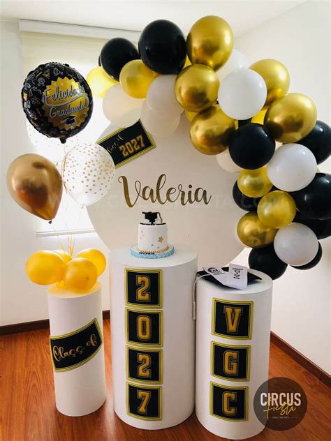 Simple Graduation Decoration Ideas To Celebrate Your Achievement Decor