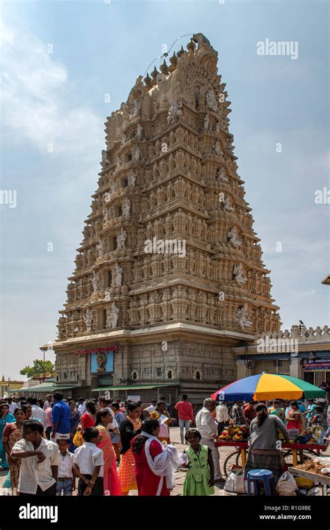 Chamundeshwari Temple Mysore Karnataka India Stock Photo Alamy