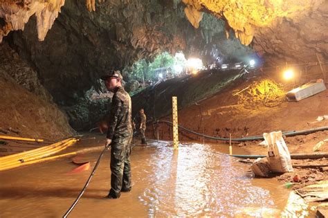 Thai cave rescue in photos: Rescuers extract soccer team trapped in ...