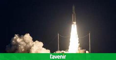 Ariane 5 décolle de Kourou en emportant deux satellites de