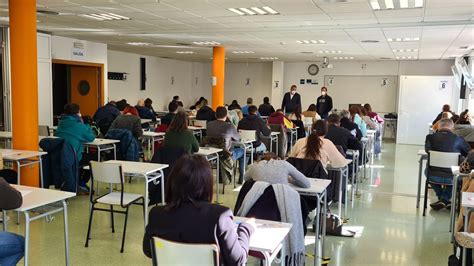 Comienzan Los Exámenes De La Uned En El Centro Universitario Asociado De Valdepeñas Lanza