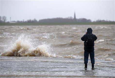 Achtung Sturmflutwarnung für Nordseeküste